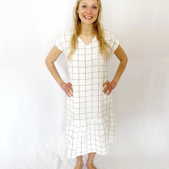 LinenbyMN Check Drop Ruffle Dress, size small with belt and pockets - Picture 1 of 8